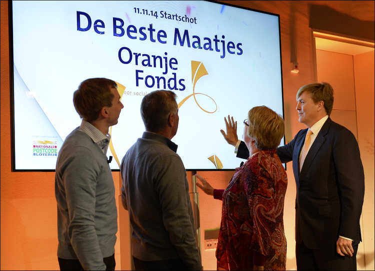 De Koning opent Maatjescampagne